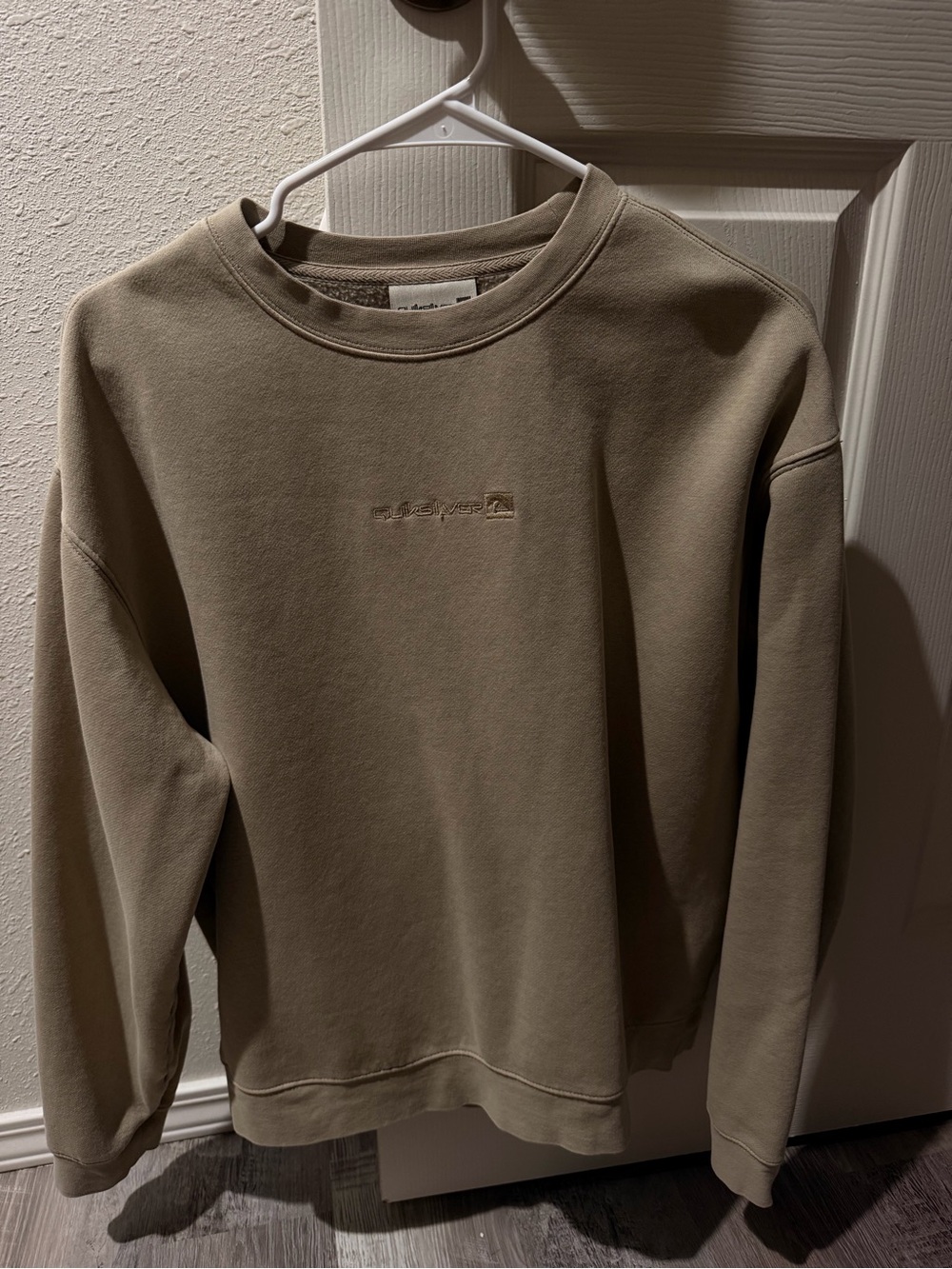 Women’s Crewneck Sweatshirt in Taupe